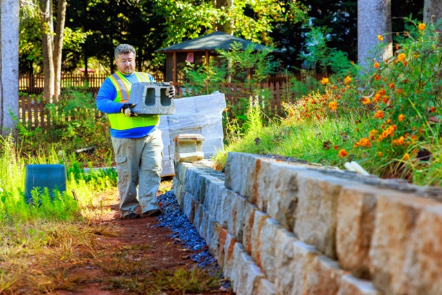 retaining wall installation